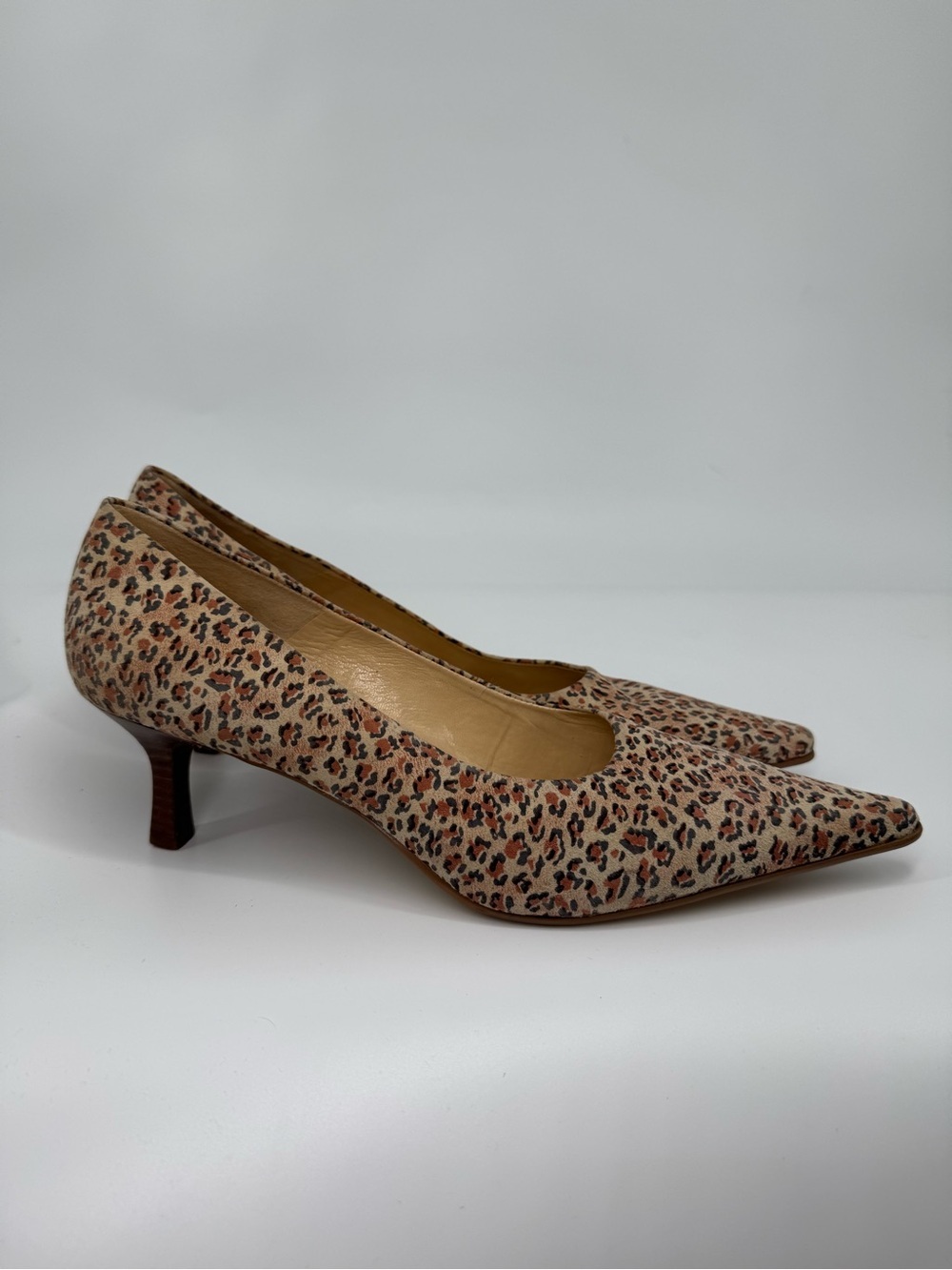 Gianni Bini Leopard Print Kitten Heels Pointed Toe Career Office Chic Size 10